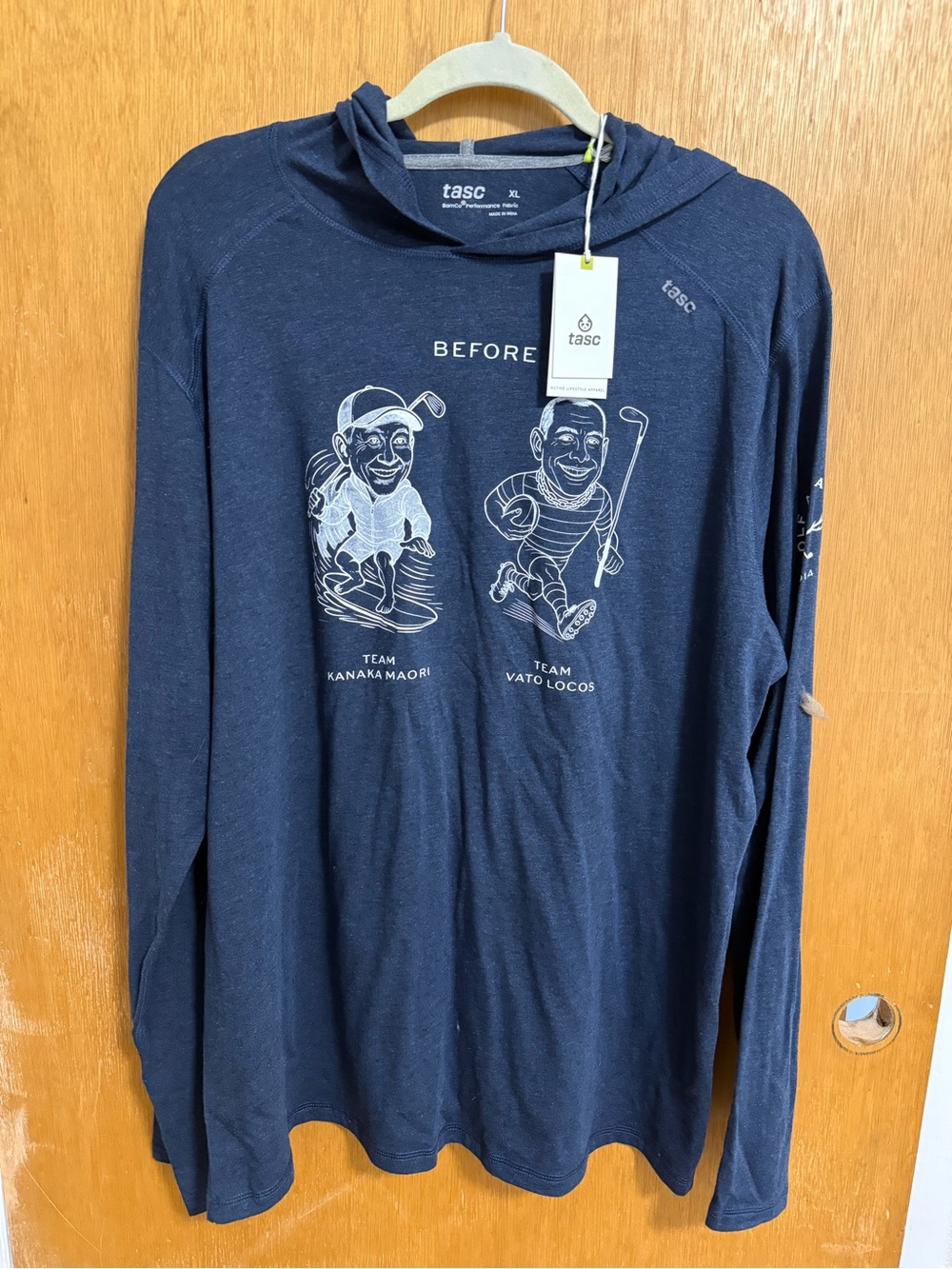 tasc Men's Long Sleeve Hooded Tee - Navy Graphic Golf Print